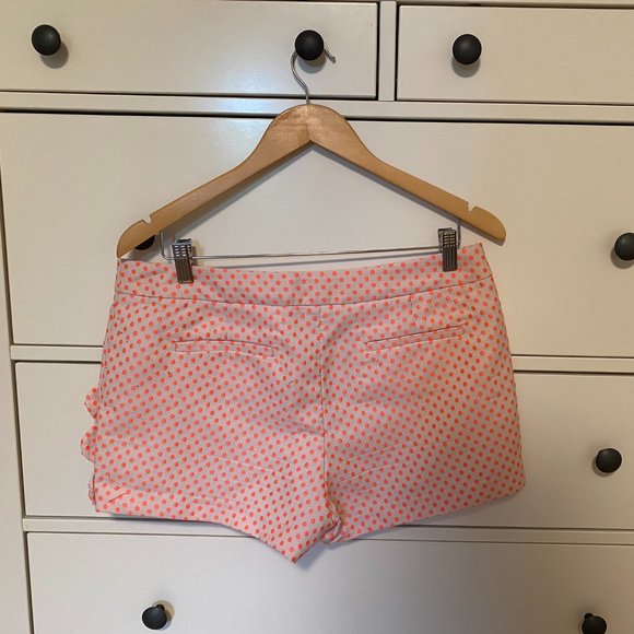 J.Crew Scallop-pocket short in polka dot, size 8 - Picture 3 of 3
